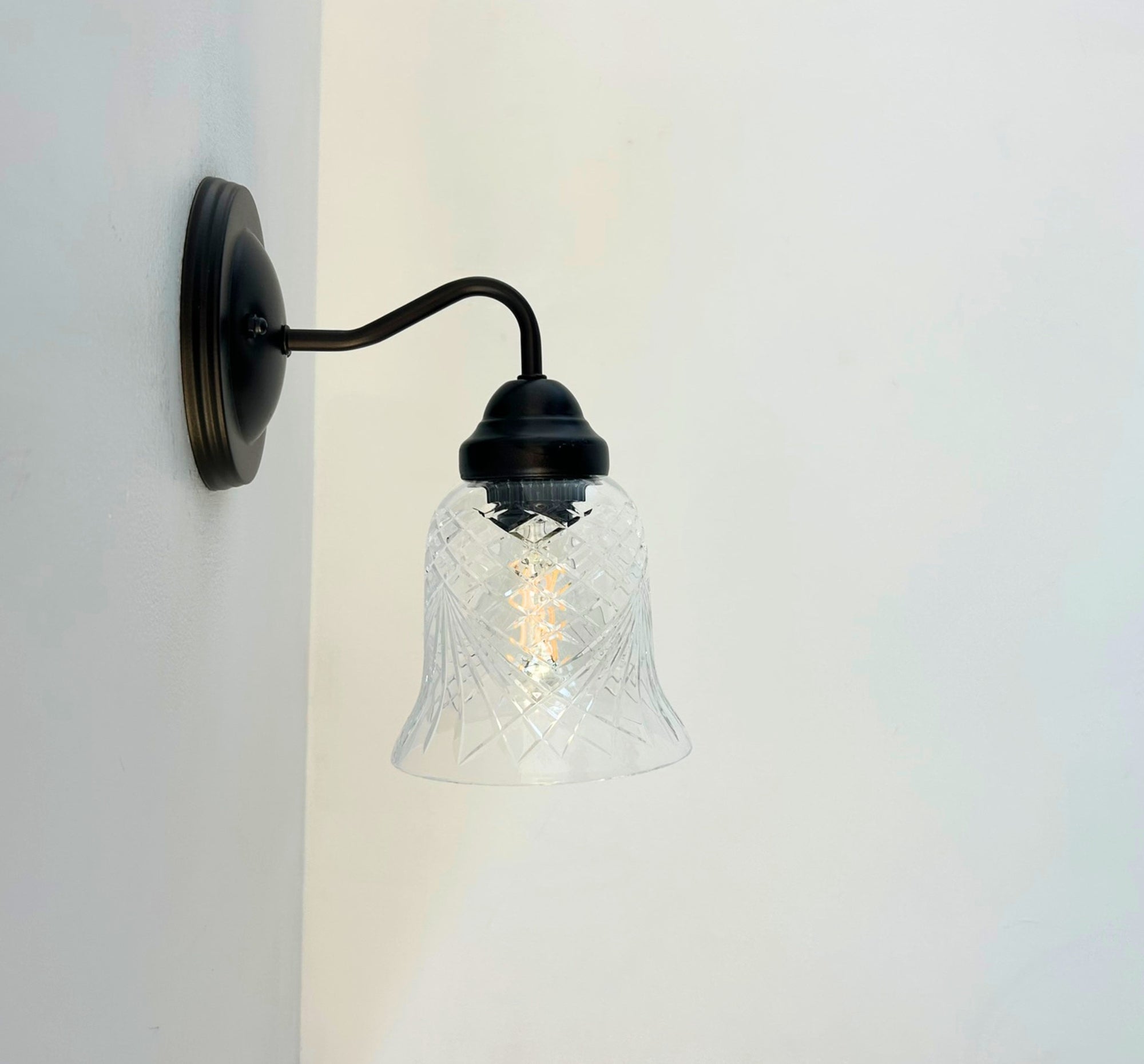 Clear Crosscut Crystal Style Wall Sconce