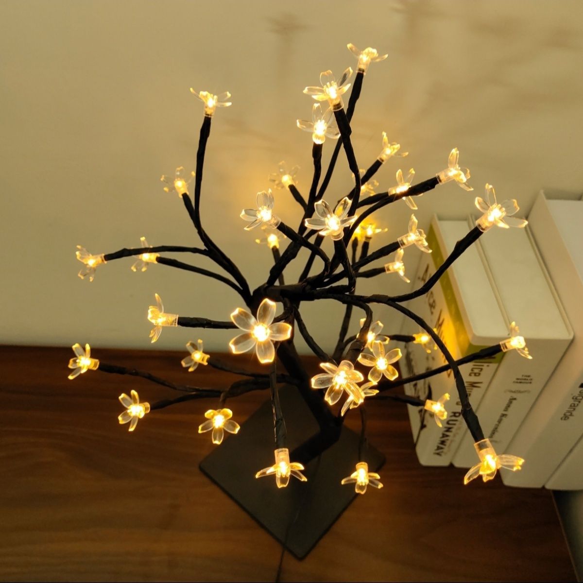 Cherry Blossom Voice-controlled Desk Lamp